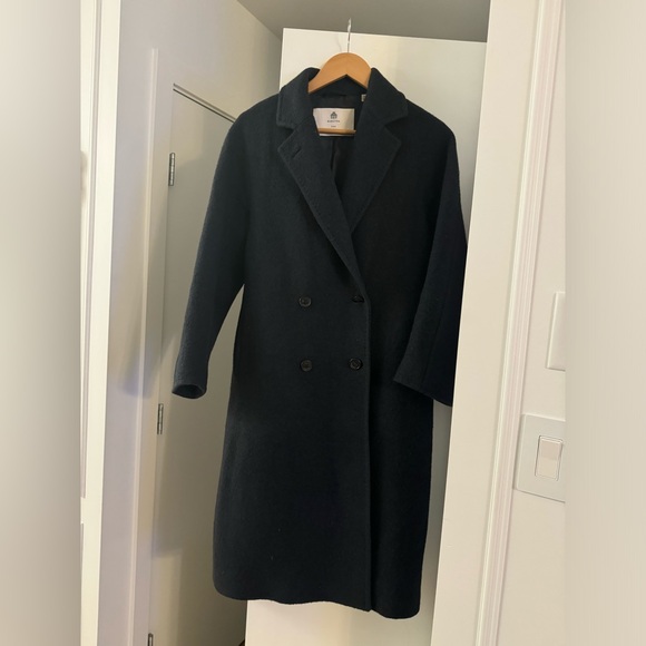 Babaton Jackets & Blazers - Babaton slouch coat xxs